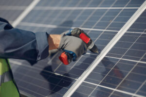 solar-panel-fixing-image